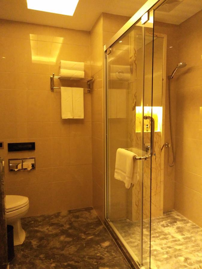 Brandi Hotel Foshan Exteriör bild