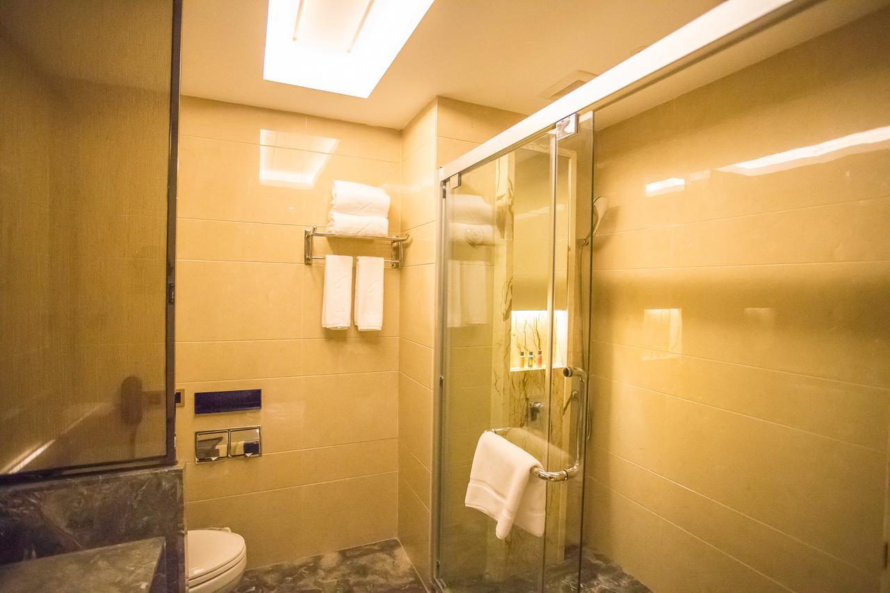 Brandi Hotel Foshan Exteriör bild