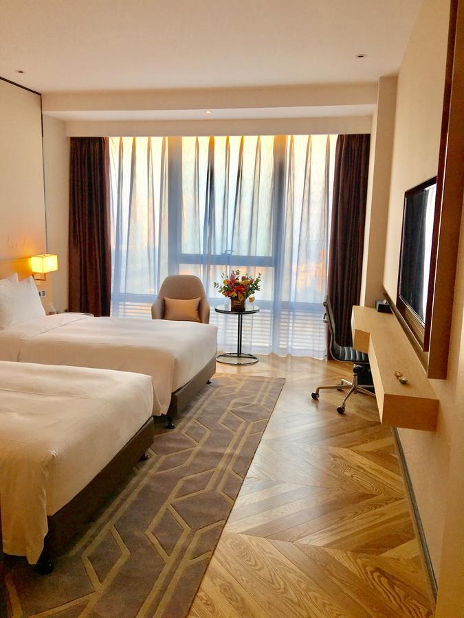 Brandi Hotel Foshan Exteriör bild